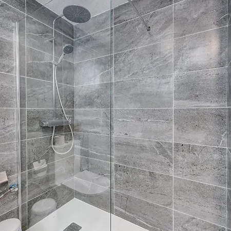 Graceful Brand New In Altamira Lejlighed *