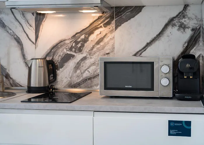 Graceful Brand New In Altamira Appartement